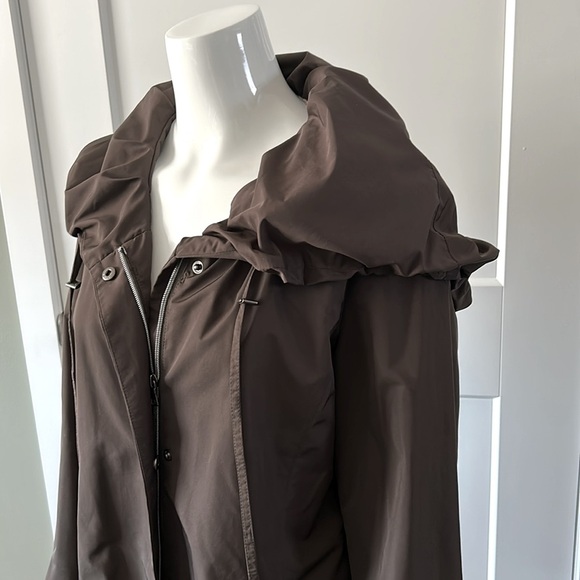 Hilary Radley Lightweight Jacket - Picture 14 of 15